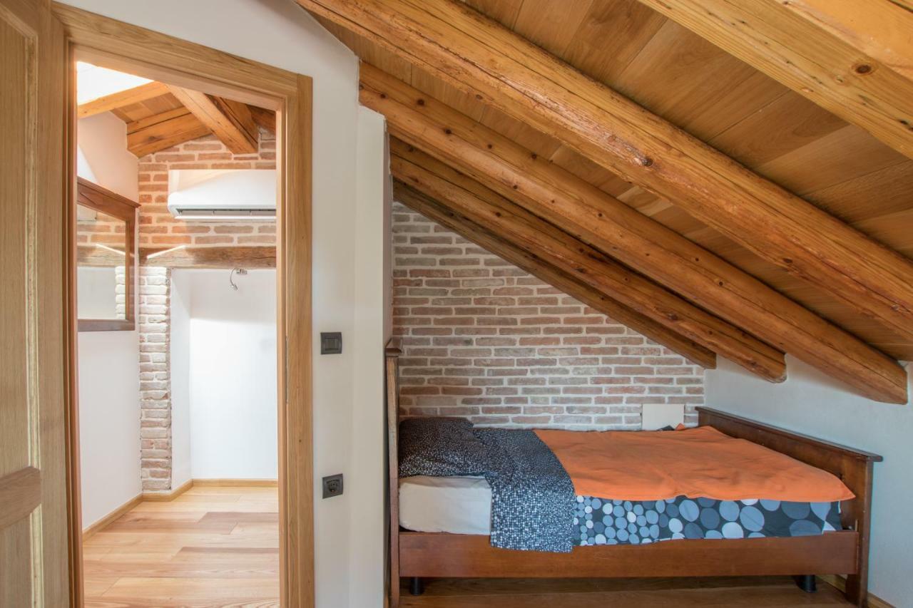 Lana House With Apartments Petrovija エクステリア 写真