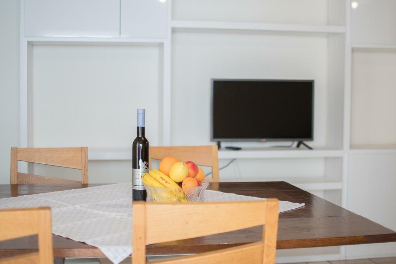 Lana House With Apartments Petrovija エクステリア 写真